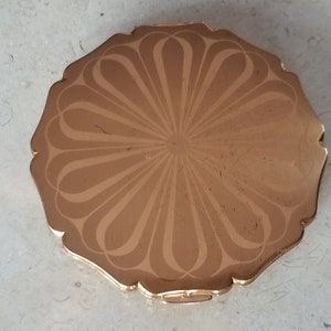Vintage Stratton Compact Made in England, Gold Art Deco Stratton Compact