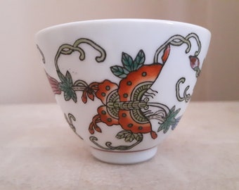 Vintage Porcelain Chinese Tea Cup, Chinese Porcelain Tea Cup with Butterfly Decorations, Butterflies and Flowers Chinese Tea Cup