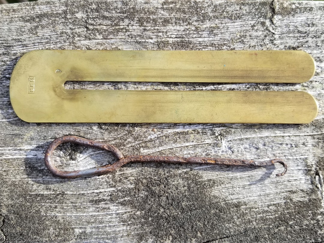 Vintage Military Brass Button Stick Broad Arrow Marked Button Etsy