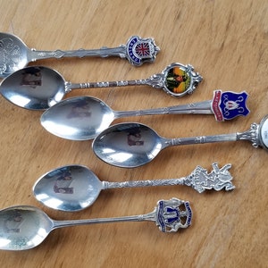 Vintage versilberte Menge von 6 Souvenir Löffel England und Schottland, UK Souvenir Reise Löffel, Sammler Display Löffel