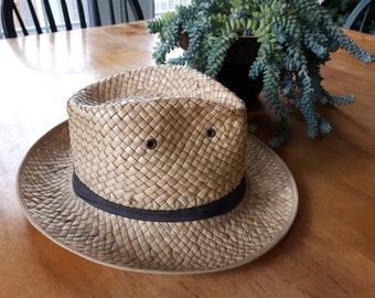 Vintage Hand Woven Palm Leaf Stetson Style Hat, Hand Woven Sun Hat, Vintage Woven Beach Hat
