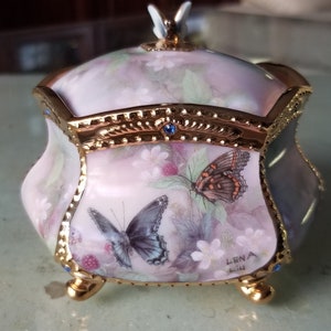 Lena Liu Music Box Collection Enchanted Wings, Flights of Fancy