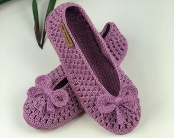 Handmade Crochet Slippers: Women's Cozy House Shoes with Faux Leather Sole