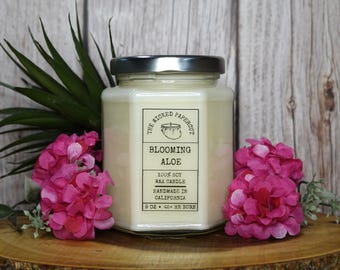 Blooming Aloe Candle ∣ Hand Poured Soy Wax ∣ Gift ∣ Cactus Flower ∣ Sweet and Subtle