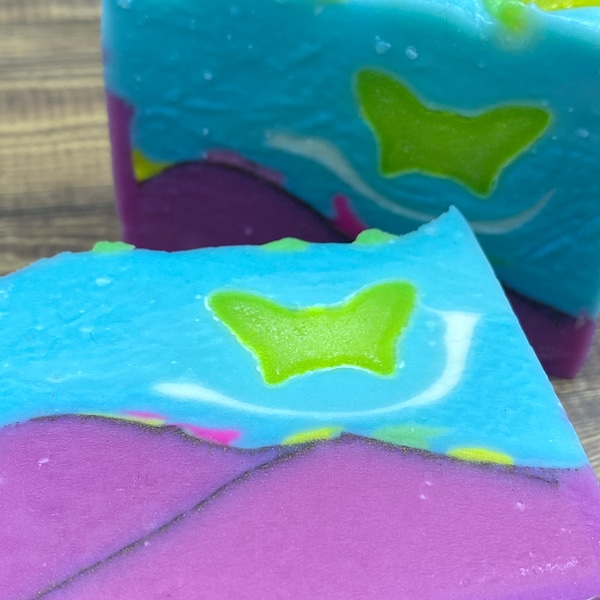 Magenta Mountain Cold Process Soap | King Gizzard and the Lizard Wizard