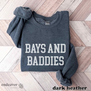 Bay Horse Sweatshirt Equestrian Sweatshirt Horse Sweater Bay Horse Shirt Funny Horse Sweatshirt for Horse Lover Gift Cowgirl Shirt Baddies
