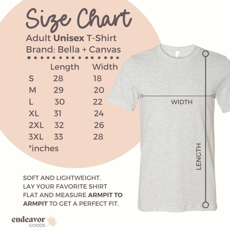 Op de afbeelding: Een lichtgrijs unisex T-shirt voor volwassenen met een maattabel. De tabel geeft de afmetingen in inches voor lengte en breedte, vari&euml;rend van maat S tot 3XL. Het merk is Bella + Canvas. De tekst luidt: "Zacht en lichtgewicht. Leg je favoriete shirt plat en meet van oksel tot oksel voor een perfecte pasvorm."