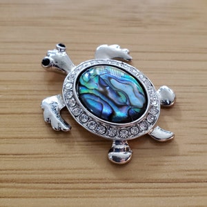 Marble diamond turtle Cover Minder or fridge magnet