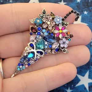 Flower Gemmed Umbrella gem Sun Cover Minder or fridge magnets