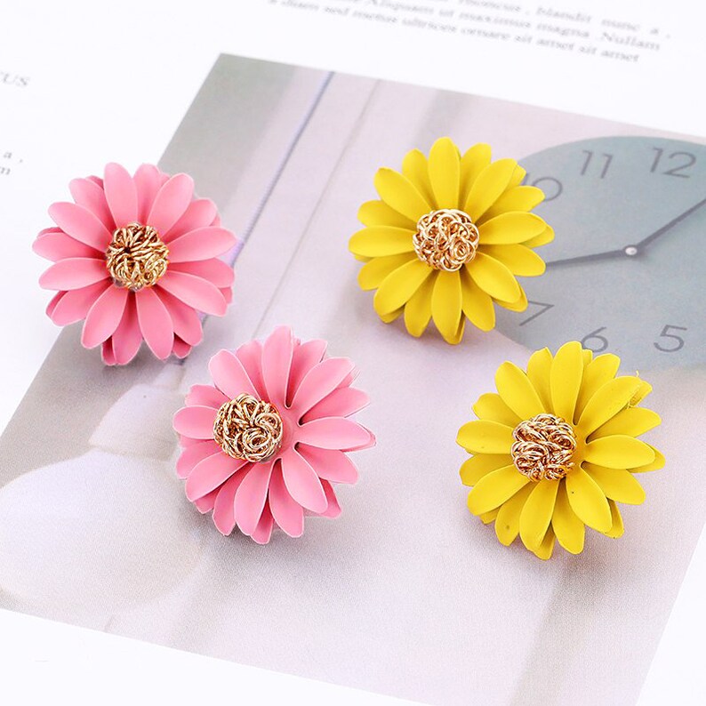 Clay Daisy Flower Stud Earrings Fashion Jewelry