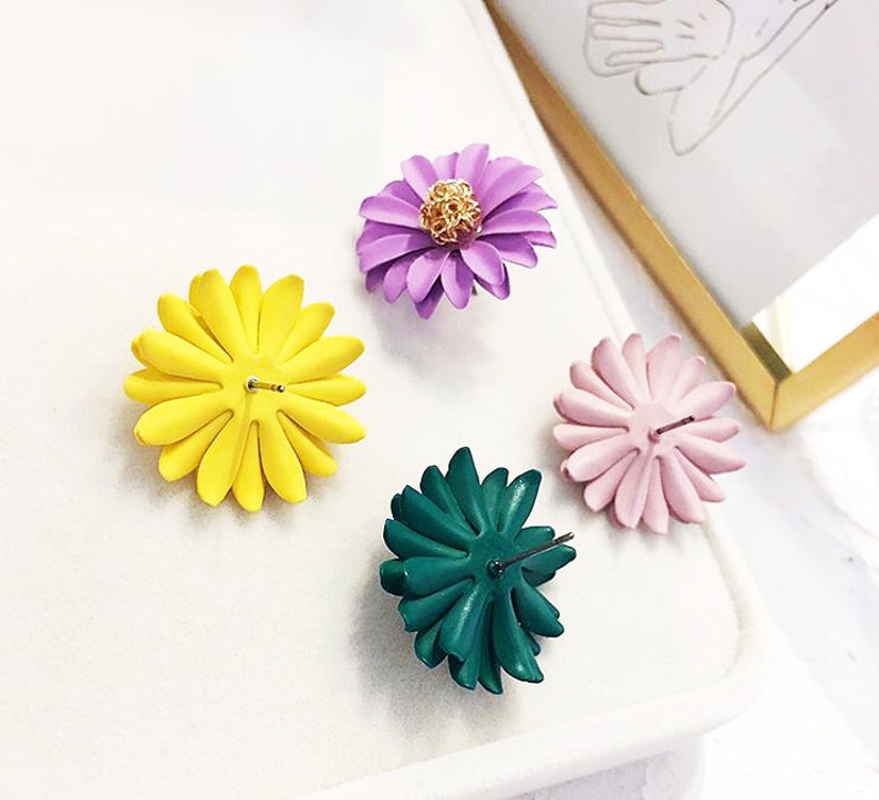Clay Daisy Flower Stud Earrings Fashion Jewelry