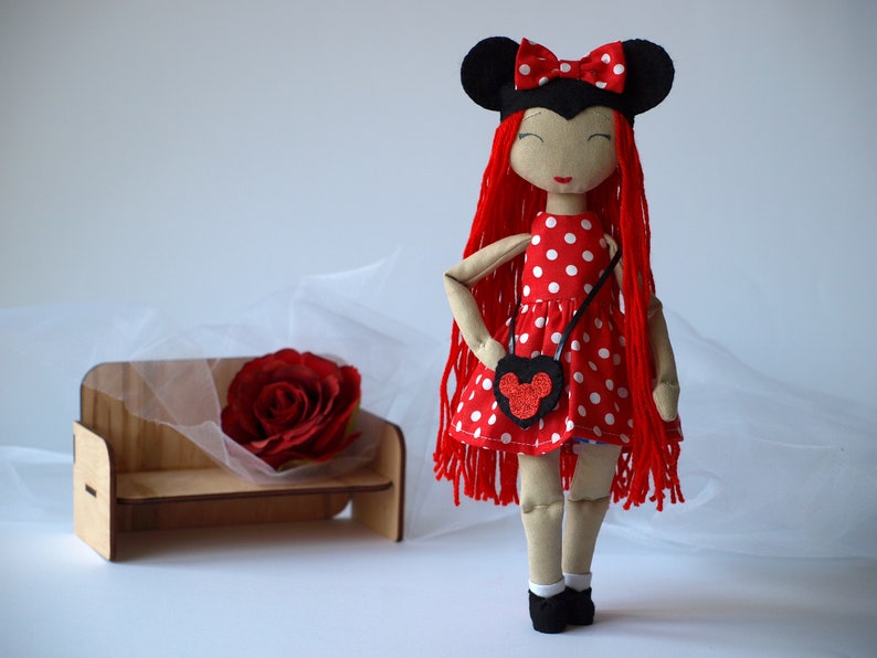 minnie mouse dress up doll