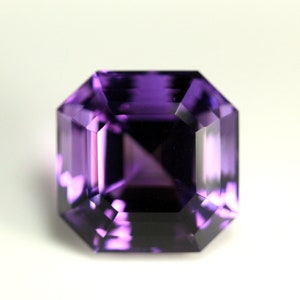 31.50 Carat Natural Purple Amethyst Faceted. 19x19 MM. Octagon Shape. Calibrated Size. Loose Gemstone.
