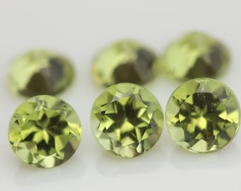 Loose Gemstone Eye Clean To Loupe Clean Quality Price Per Piece Calibrate Size Sparkling Stone Natural Pakistani Peridot 9x7 MM Cushion