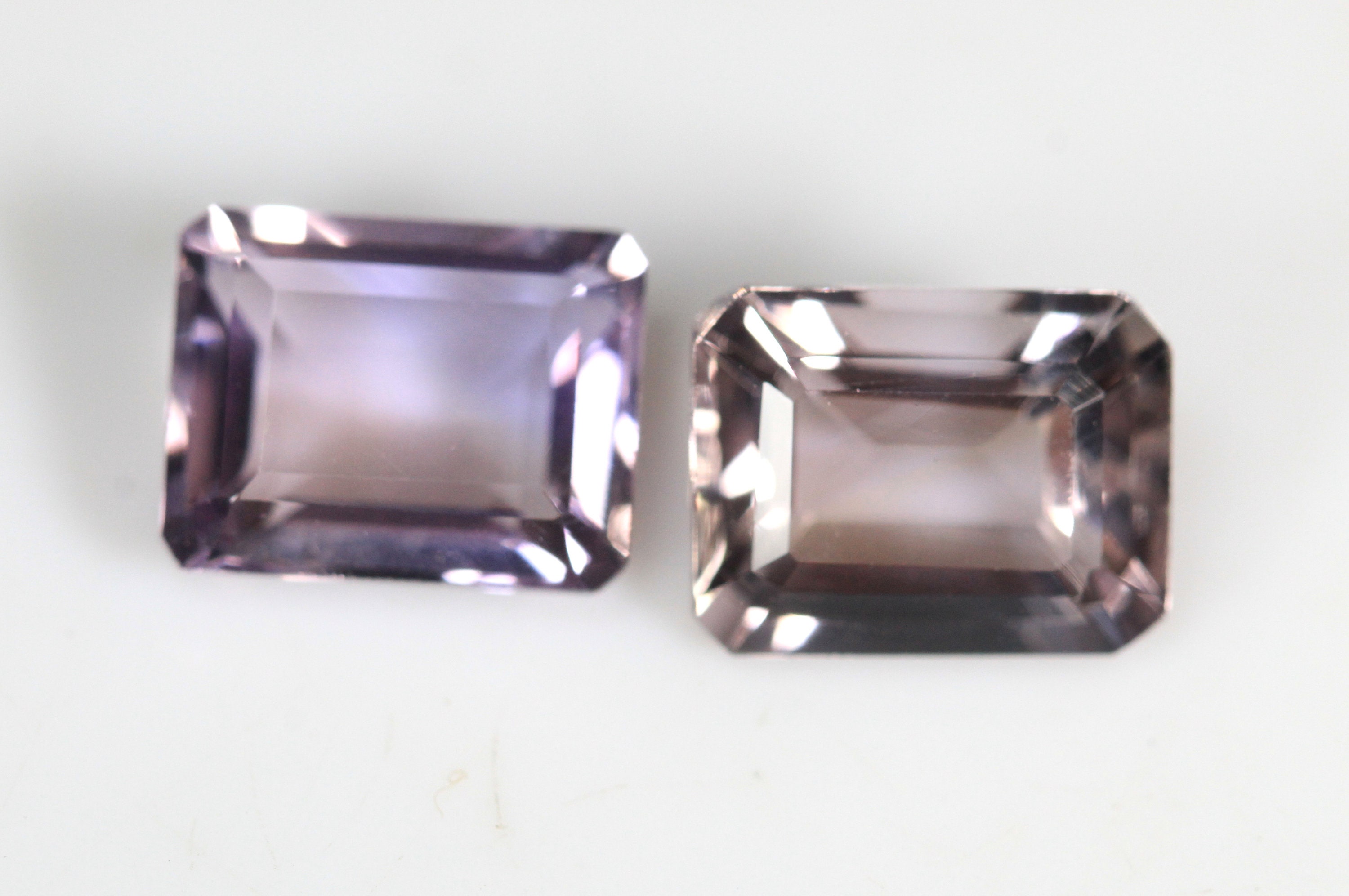 4.89カラットの天然アメトリン、9 x 7 MMのファセットカットエメラルド