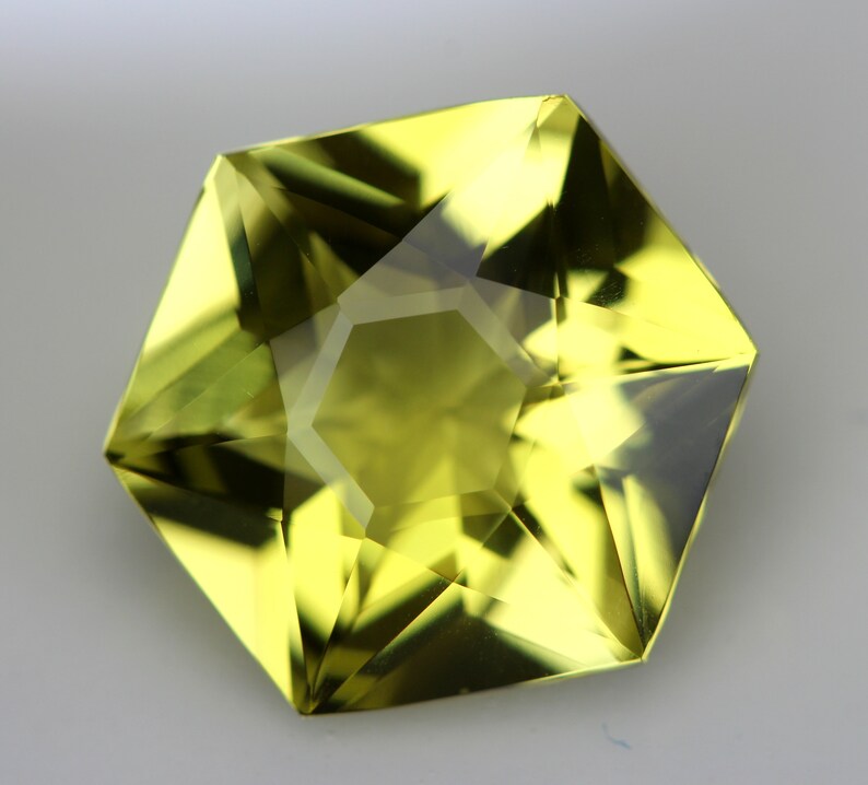 Dubbelstjärnslipning! Naturlig citronkvarts fasetterad 8 till 16 mm hexagonform. Specialslipning. Kalibrerad sten. Gnistrande sten. Lös ädelsten bild 6