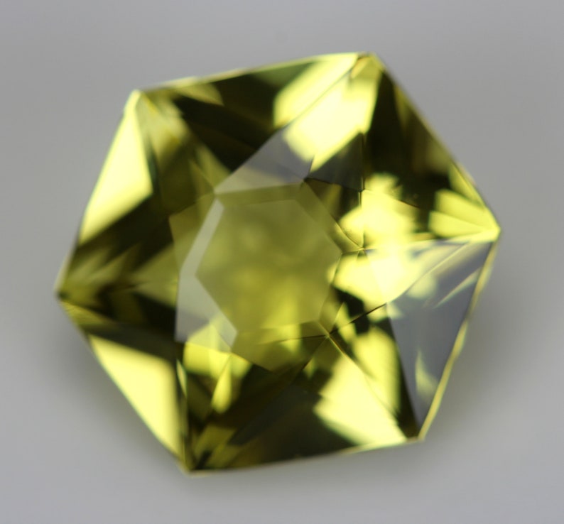 Dubbelstjärnslipning! Naturlig citronkvarts fasetterad 8 till 16 mm hexagonform. Specialslipning. Kalibrerad sten. Gnistrande sten. Lös ädelsten bild 9