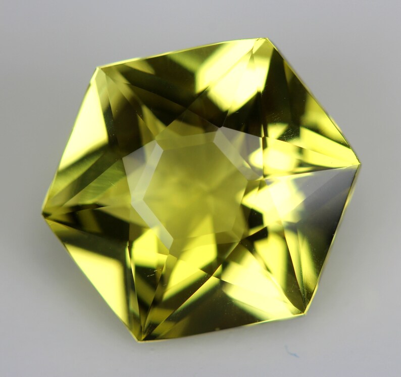 Dubbelstjärnslipning! Naturlig citronkvarts fasetterad 8 till 16 mm hexagonform. Specialslipning. Kalibrerad sten. Gnistrande sten. Lös ädelsten bild 5