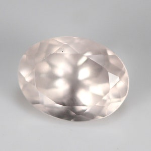 1.26 Carats! Peach Color Morganite Faceted  8x6 MM Oval Shape. Calibrated Size .Loose Gemstone.