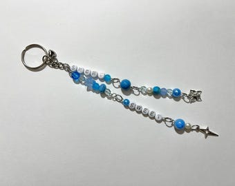 Portachiavi fatto a mano con ciondoli ispirati a Short 'n Sweet