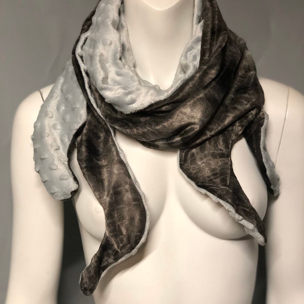 Scarf-thulhu, Kraken Tentacle Scarf, Gray