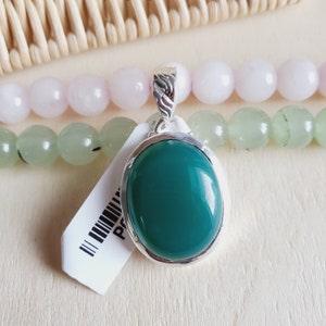 Oval Green Onyx Pendant: Handmade 925 Sterling Silver