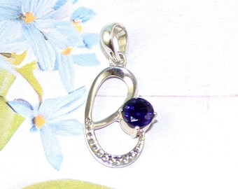Facettierter Iolith Anhänger: Boho Sterling Silber September Geburtsstein