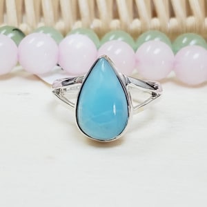 Hermoso anillo de larimar, anillo de larimar en forma de pera, anillo de larimar, anillo de plata de ley 925, joyería de larimar, anillo de piedra natal, talla 8 EE. UU., B227A07