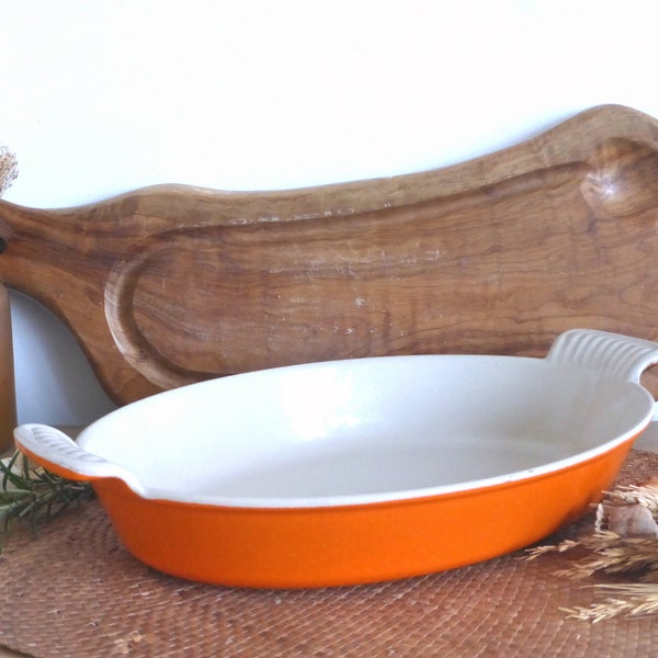 Fabuleux Français vintage COUSANCES / LE CREUSET signature orange grand plat à gratin ovale en fonte boulanger – No 28 - ferme rustique