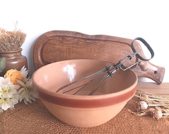 Wonderful vintage GIEN handmade 9" stoneware mixing bowl – natural terracotta earthenware - rustic farmhouse style