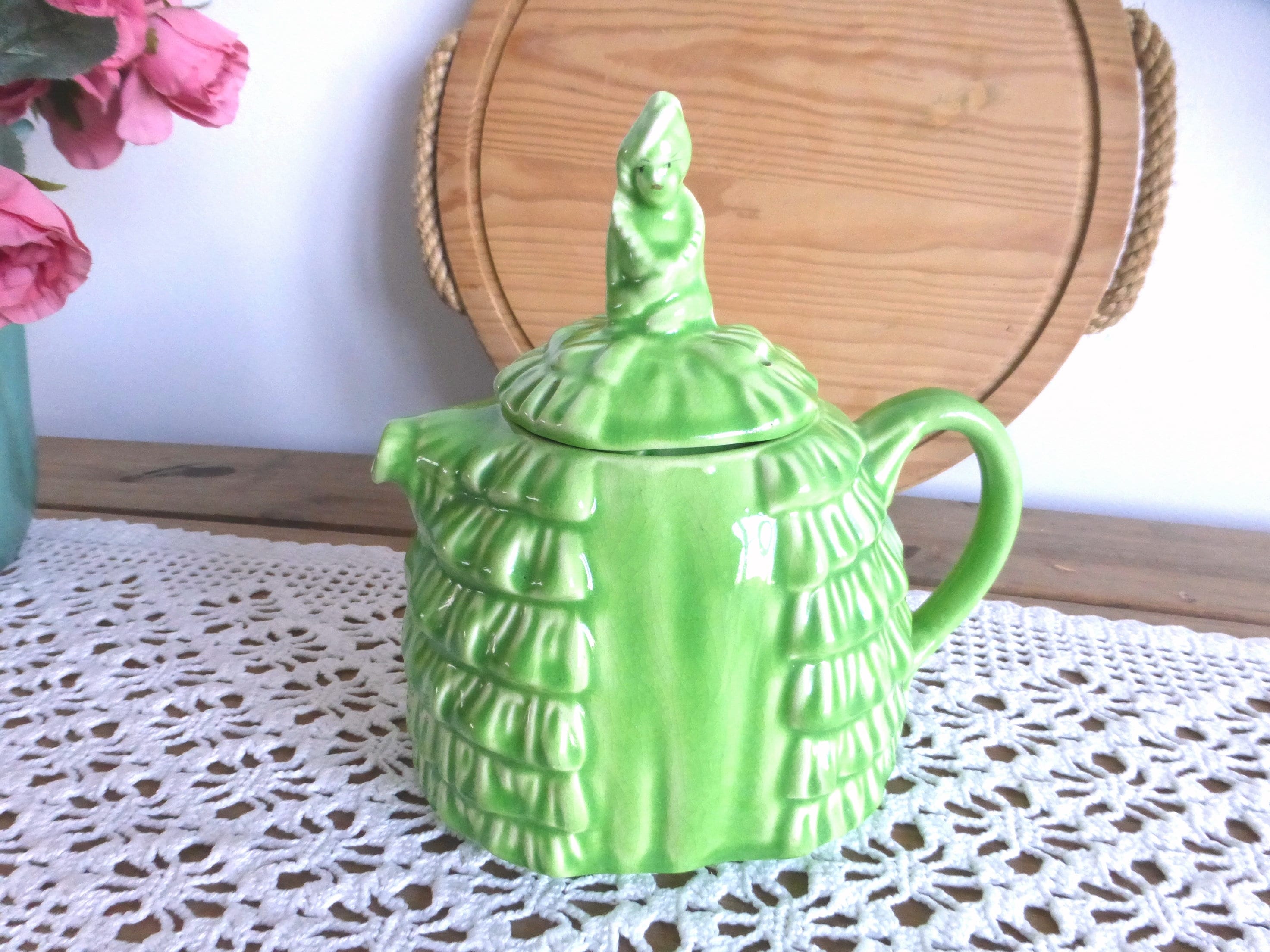 Superbe Vintage Anglais Sadler Vert Pomme Vif Ye Daintee Ladyee Lady Dans Une Théière de Collection 
