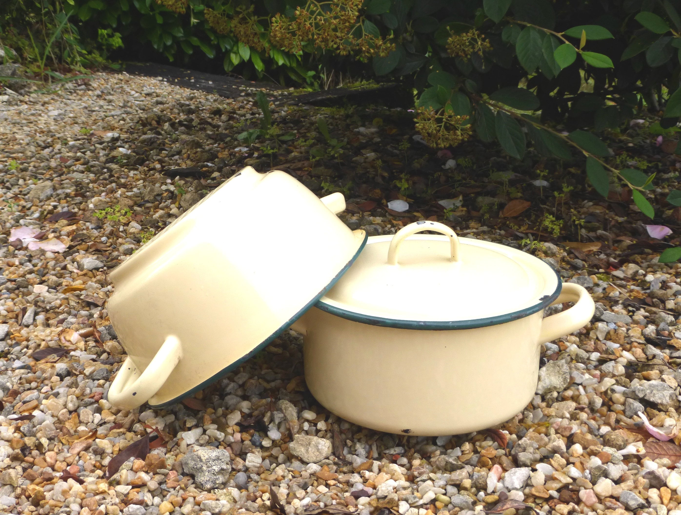 Fab Français Vintage Jaune Émaillé Lidded Ragoût Casserole et Cuiseur Vapeur/Passoire - Garniture Ve