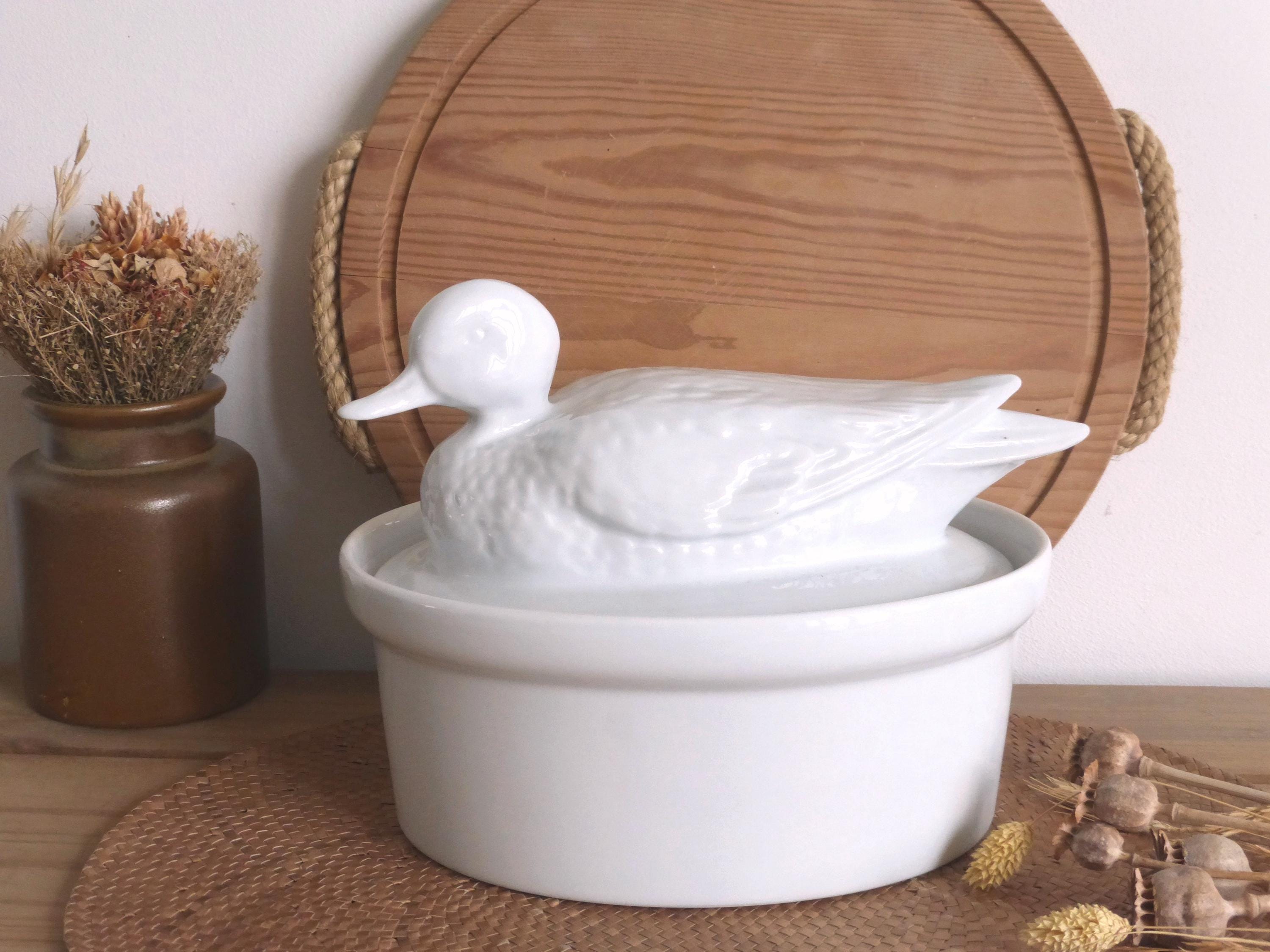 Beurrier Apilco En Porcelaine Blanche – Motif Canard – Occasion