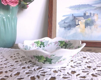 Charming French vintage PORCELAINES CHAMPS-ELYSEES Paris white porcelain trinket dish pin tray with green ivy decor