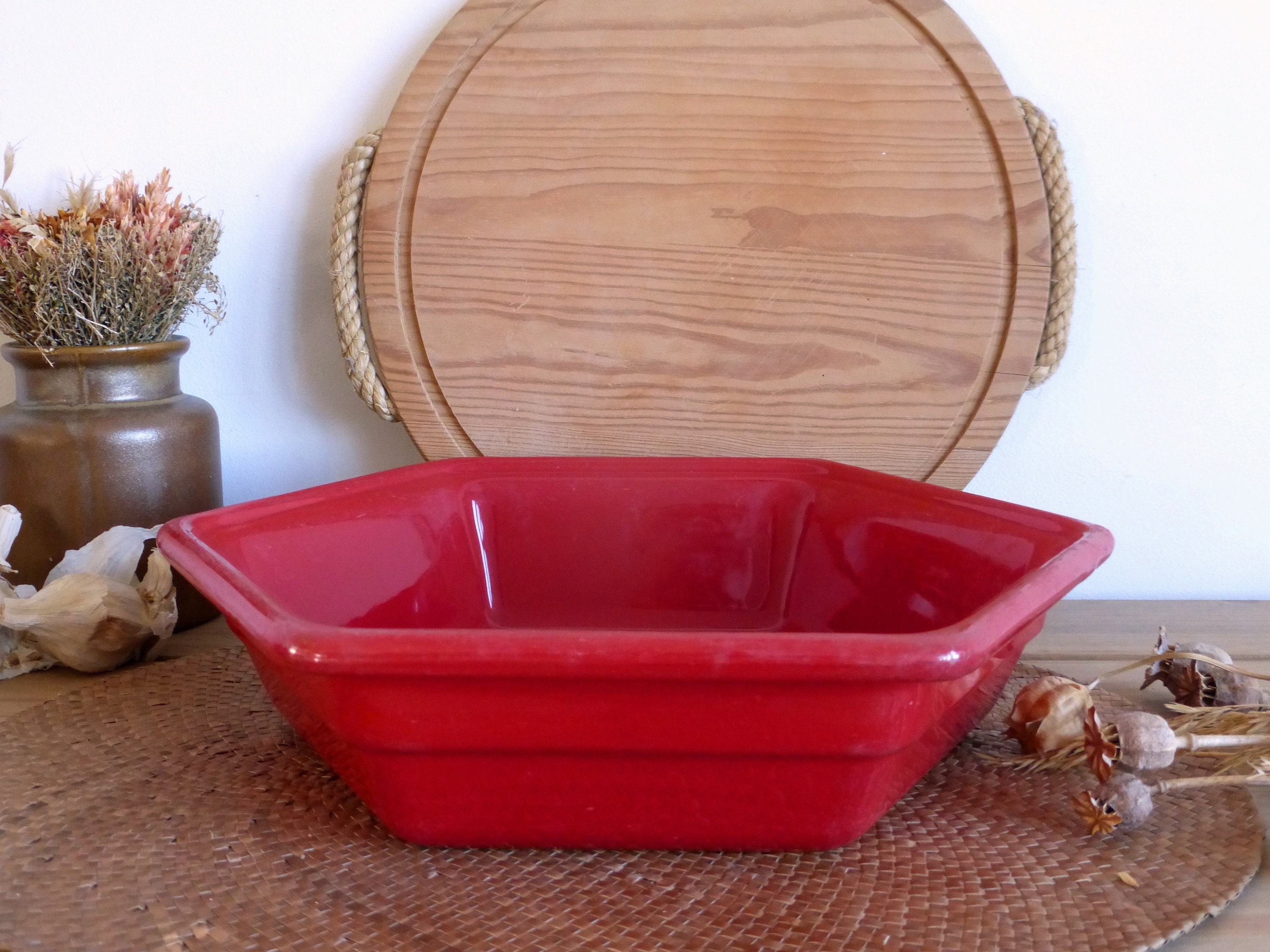 Rare Belle Français Vintage Emile Henry Rouge Profond Plat de Cuisson Hexagonal en Pot - Ferme Rusti