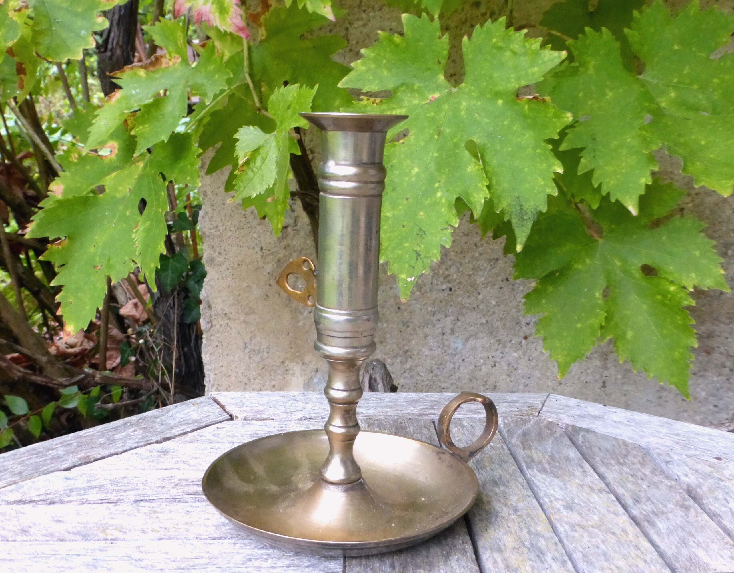 Élégant Français Ancien Bougeoir en Bâton de Chambre Laiton Fabriqué à La Main avec Poignée d'anneau