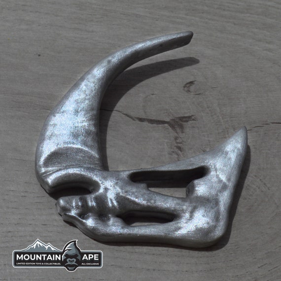 Download Mandalorian Mudhorn Symbol Pumpkin Background