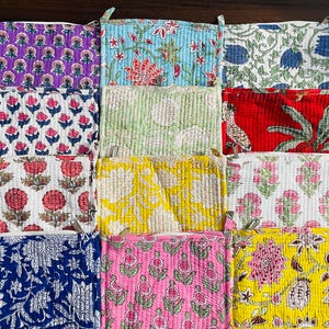 Estuche de viaje para joyas, monedero con diseño floral, acolchado con cremallera, hecho a mano, pequeño monedero, para tarjetas de crédito y dinero, y para auriculares.