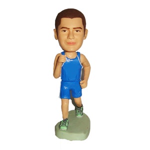 custom runner bobbleheads,bobblehead custom,polymer clay materials,Birthday gift,desk decoration,cake topper