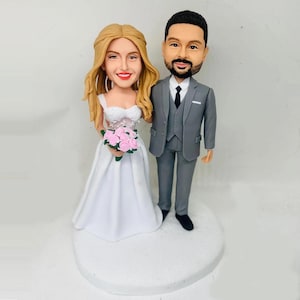 パーソナライズされたウェディングケーキトッパー、カスタムボブルヘッドの花嫁と花婿のフィギュア、特別な日のユニークな記念品、あなたの写真でオーダーメイド
