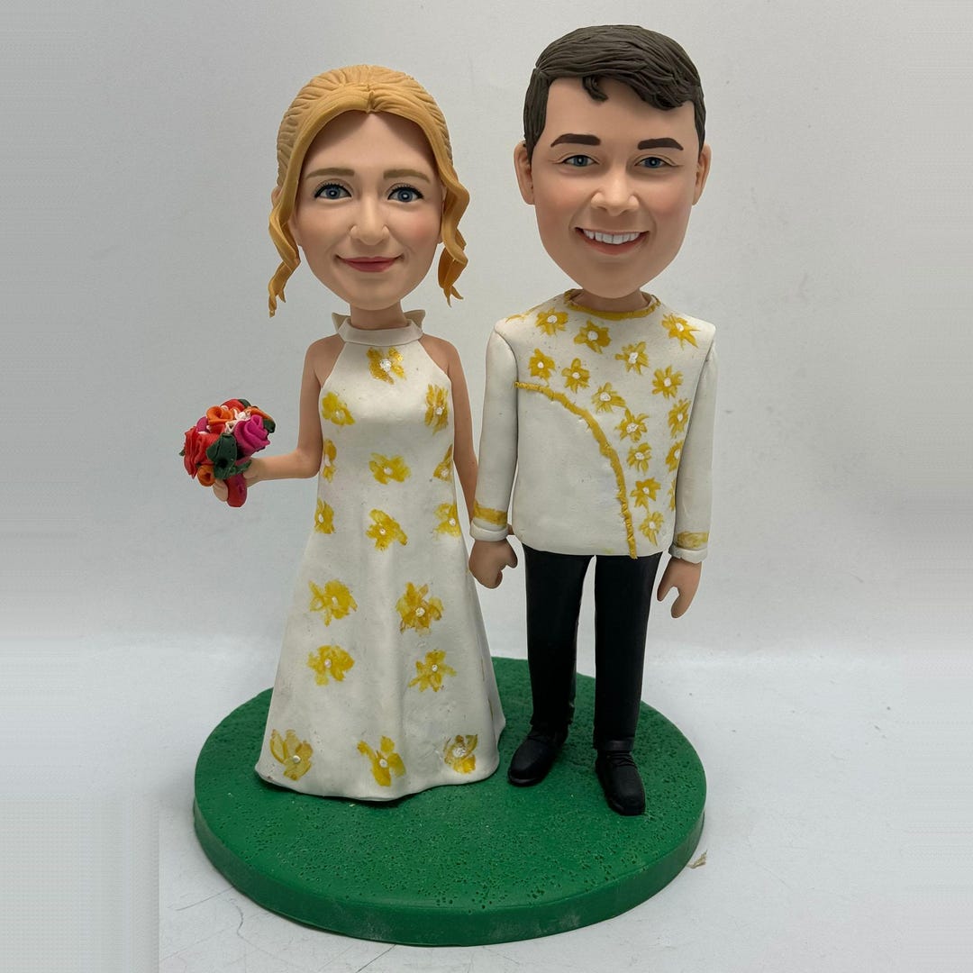 Anniversary Parents Bobblehead - Timeless Love Tribute main image 1