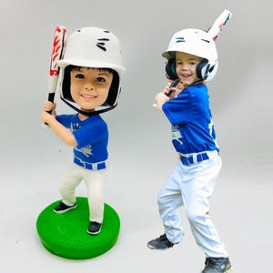 Handmade custom baseball player doll - supports real person image replication, exclusive commemorative gift