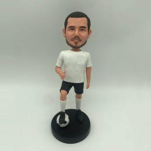 Personalized Football Bobblehead, Custom Baseball Bobbleheads, Basketball Bobbleheads, Volleyball Player Bobbleheads,Footabll Gift For Man
