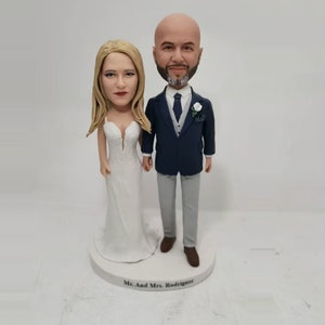custom bobbleheads ,bobbleheads couple,bobbleheads action figures, Anniversary Gifts for couple/parents,wedding cake topper,custom figurine