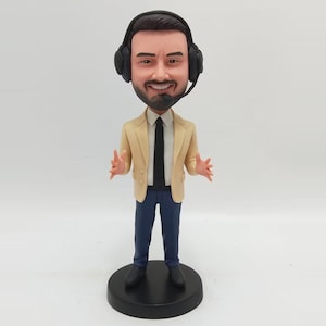 Customized Bobblehead Manager with Headset,Perfect for Office or Home, Ideal Gift Option,A Unique Personalized Desk Decoration