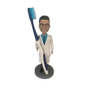 Bobbleheads custom,dentist bobbleheads, clay dolls,Dentist gift for men,dentist graduation gift,removable toothbrush, gifts for doctor