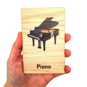 Montessori Learning Tiles Instruments dans un orchestre