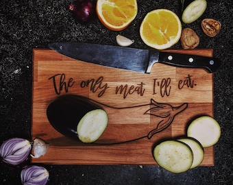 Vegan snijplank 'The only meat I'll eat' - serveerplank vegan - vegan charcuterie board - aubergine - quote - vega - gift