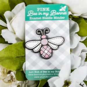 Enamel Needle Minder | Pink Bee by Lori Holt | Bee In My Bonnet