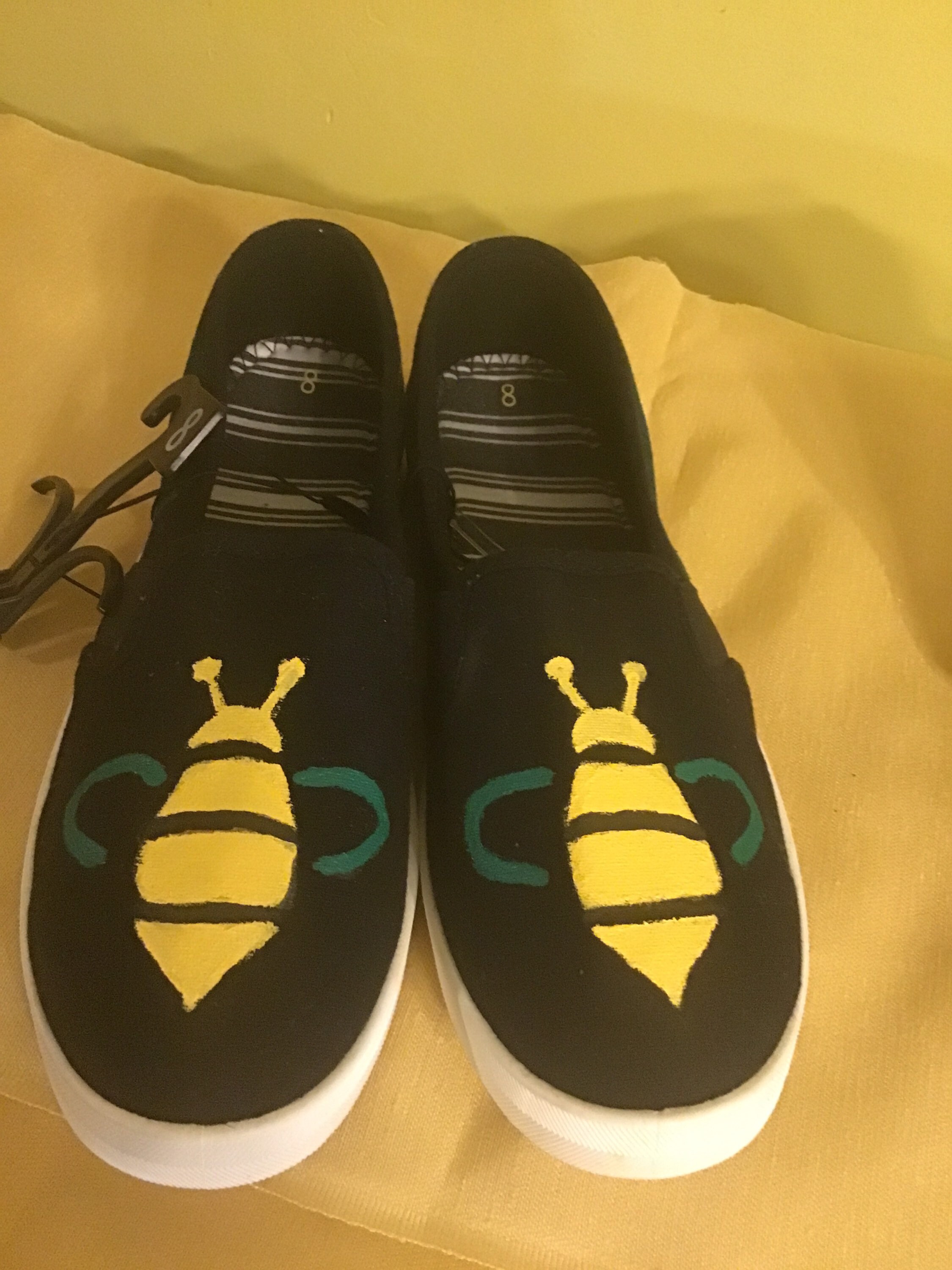 jamaican color sneakers